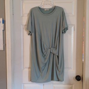 Promesa light seafoam green dress.